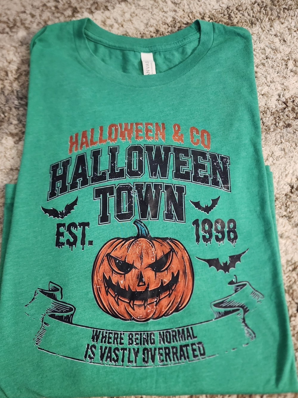 Green Halloween Town Pumpkin T-Shirt Pit - Pit 21"